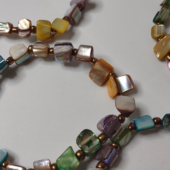 Set Of 5 Colorful Shell Bead Stretch Bracelets - Picture 6 of 14